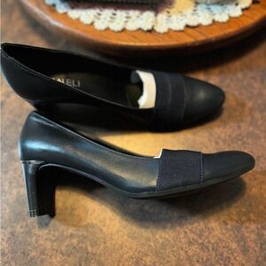 Ladies New Vaneli Dress Shoes Size 7N